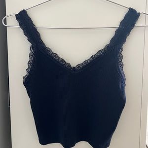 AE Cropped Lace Trim V-Neck Tank Top
